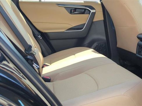 Certified 2025 Toyota RAV4 LE FWD image 19