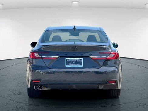 Used 2025 Toyota Camry SE w/ Convenience Package FWD image 6