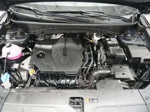 Used 2025 Hyundai Tucson Limited image 8