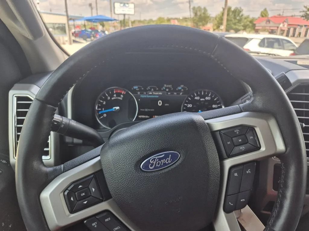 Used 2017 Ford F250 Lariat w/ Lariat Value Package AWD/4WD image 34