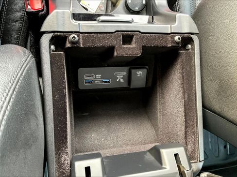 Used 2018 Land Rover Discovery Sport HSE AWD/4WD image 35