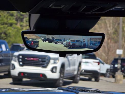 New 2026 GMC Sierra 1500 AT4 w/ AT4 Premium Package AWD/4WD image 12