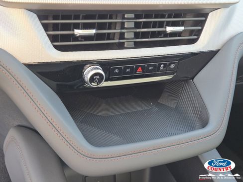 New 2026 Ford Explorer Active w/ Active Comfort Package image 14