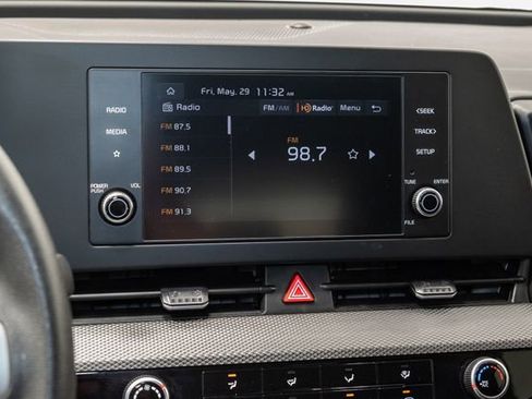 Certified 2025 Kia Sportage LX AWD/4WD image 14