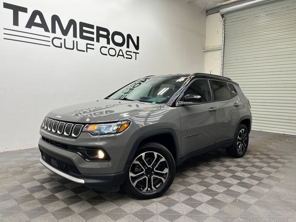 Used 2022 Jeep Compass Limited AWD/4WD image 2