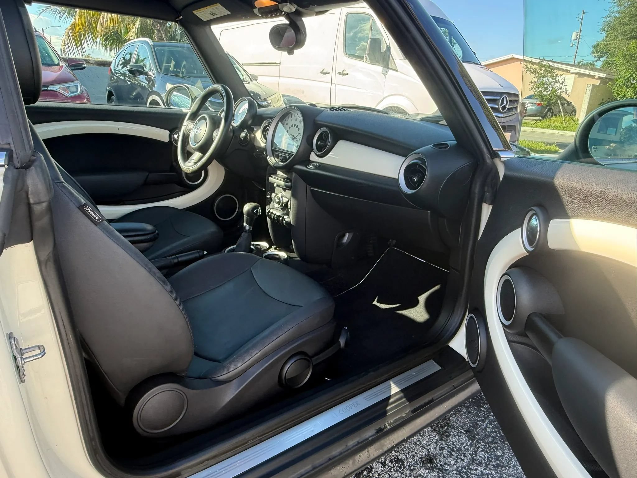 Used 2012 MINI Cooper Convertible FWD image 16