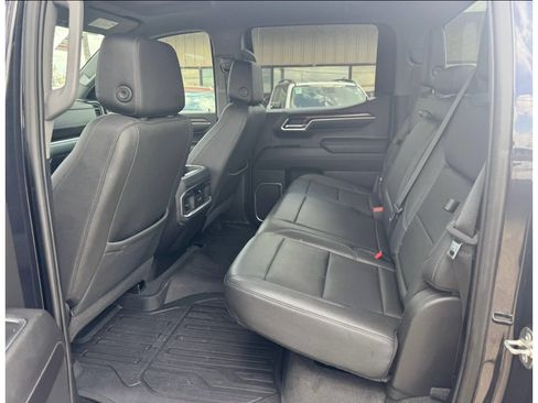 Used 2023 GMC Sierra 1500 SLT AWD/4WD image 16