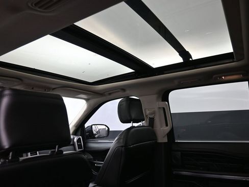 Certified 2021 Ford Expedition Platinum image 23