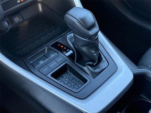 Used 2024 Toyota RAV4 XLE image 19
