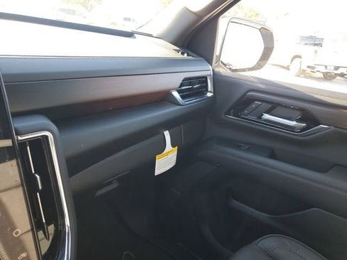 New 2026 GMC Yukon XL Denali w/ Sun & Power Step Package image 25