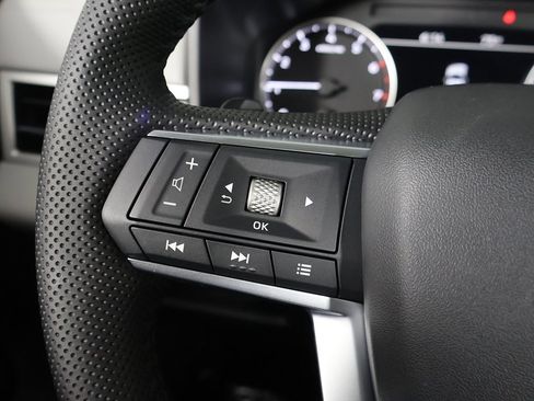 New 2025 Mitsubishi Outlander SE image 41