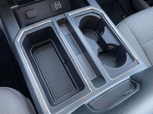 Used 2016 Ford F150 XLT w/ Equipment Group 302A Luxury AWD/4WD image 24