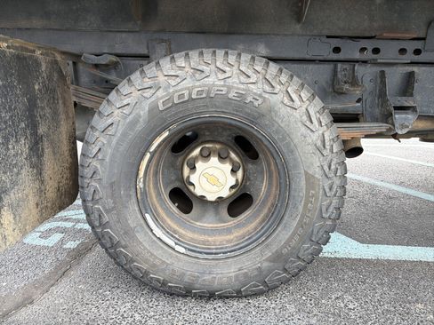 Used 2007 Chevrolet Silverado 3500 2WD Extended Cab w/ Heavy-Duty Power Package image 9