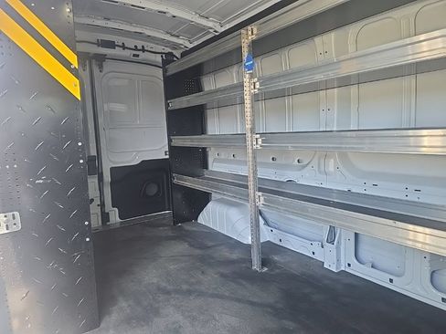 Used 2023 Ford Transit 250 Medium Roof AWD image 33
