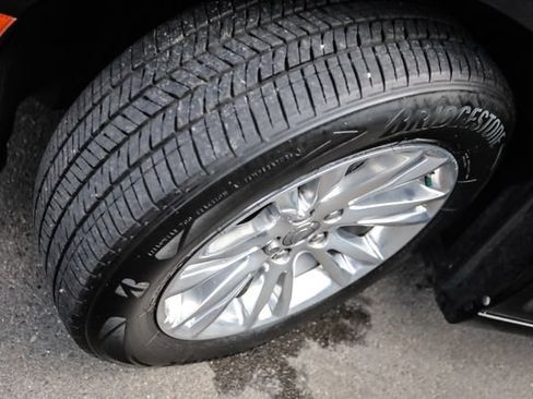 Used 2015 Chrysler 300 C RWD image 68