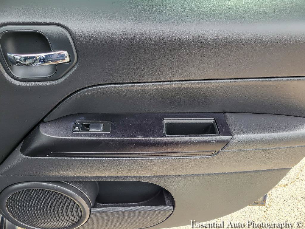 Used 2014 Jeep Patriot High Altitude FWD image 23