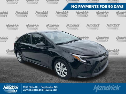 Certified 2026 Toyota Corolla LE FWD image 1