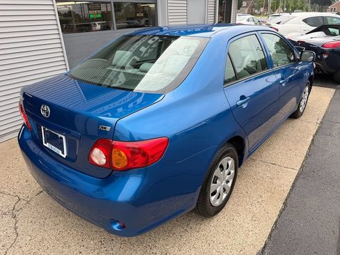 Used 2010 Toyota Corolla XLE FWD image 3