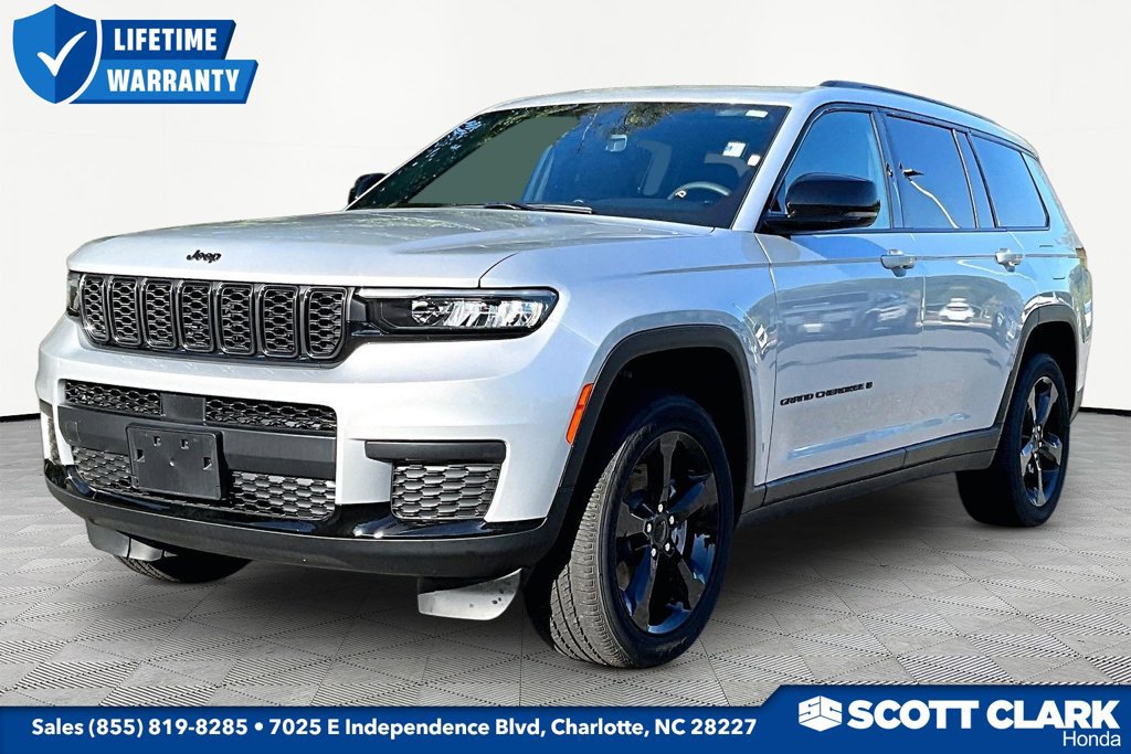 Used 2025 Jeep Grand Cherokee L Altitude AWD/4WD image 3