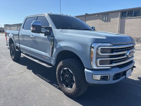 Used 2026 Ford F250 Platinum w/ Platinum Plus Package AWD/4WD image 3