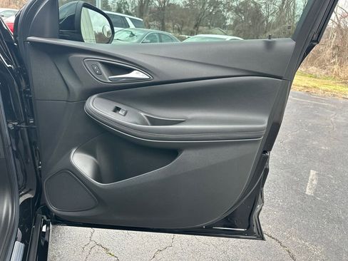 Used 2022 Buick Encore GX Select w/ Sport Touring Package image 15