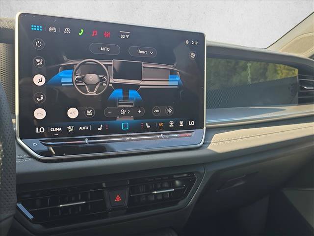 New 2026 Volkswagen Tiguan SE R-Line FWD image 12