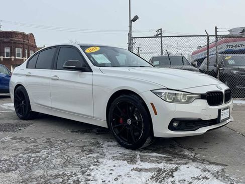 Used 2018 BMW 320i Sedan image 3
