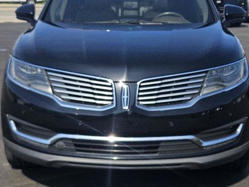 Used 2018 Lincoln MKX Reserve w/ Luxury Package AWD/4WD image 2