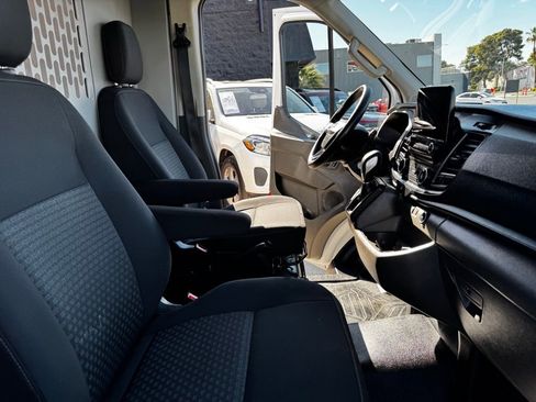 Used 2020 Ford Transit 250 Medium Roof RWD image 38