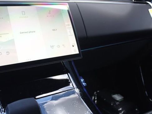 New 2025 Land Rover Range Rover Sport Dynamic SE image 12