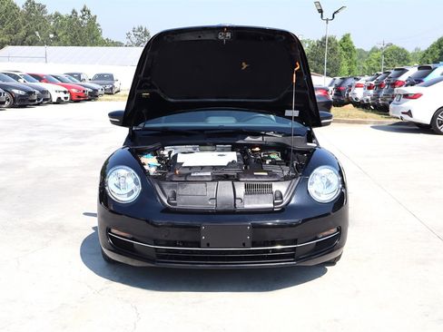 Used 2013 Volkswagen Beetle TDI image 31