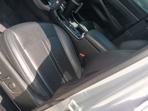 Certified 2023 Kia Sorento SX FWD image 7