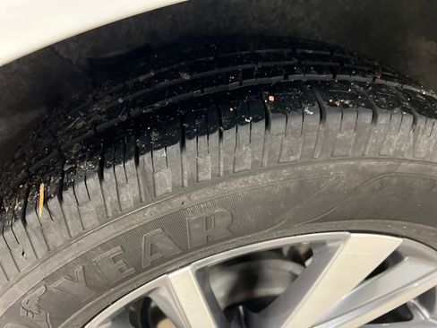 Certified 2022 Chevrolet Equinox Premier image 10