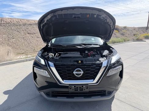 Used 2023 Nissan Rogue SV image 34