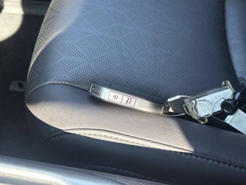 Used 2026 Kia Carnival FWD image 18