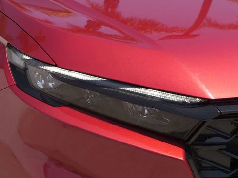 Used 2023 Honda CR-V Sport Touring image 4