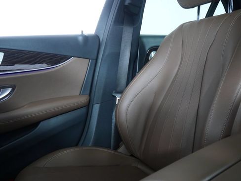 Used 2019 Mercedes-Benz E 300 image 25