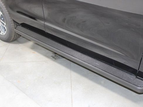 New 2026 Ford Expedition Active image 11