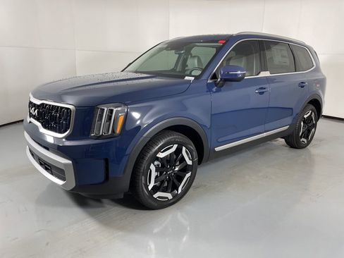 New 2025 Kia Telluride EX image 4