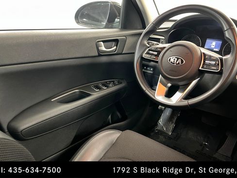 Used 2019 Kia Optima S image 11