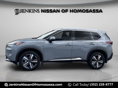 Certified 2023 Nissan Rogue Platinum w/ Platinum Premium Package image 9