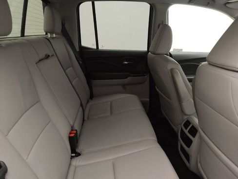 Used 2019 Honda Ridgeline RTL-T image 19