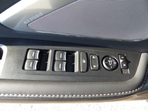 Used 2024 Acura RDX SH-AWD w/ Technology Package image 21