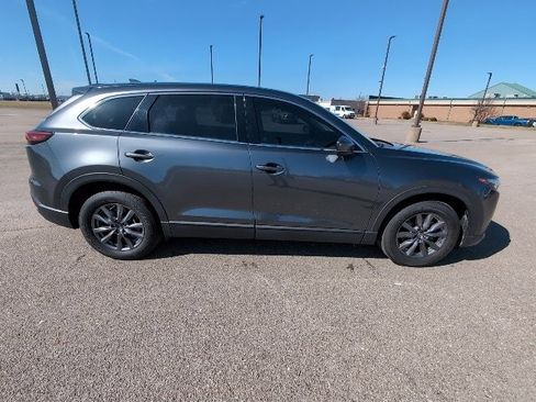 Used 2023 MAZDA CX-9 Touring image 2