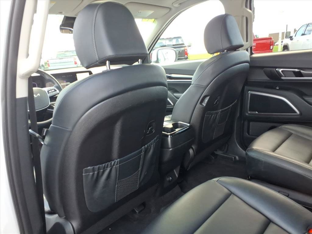Used 2025 Kia Telluride S FWD image 27