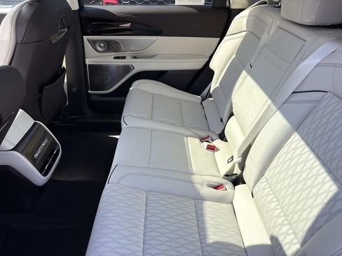 New 2026 Lincoln Nautilus Black Label w/ Jet Appearance Package AWD/4WD image 18