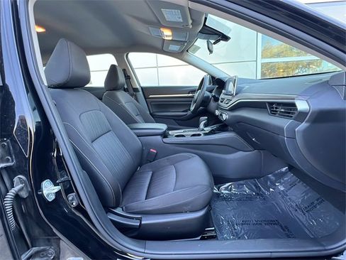 Used 2023 Nissan Altima 2.5 SV image 28