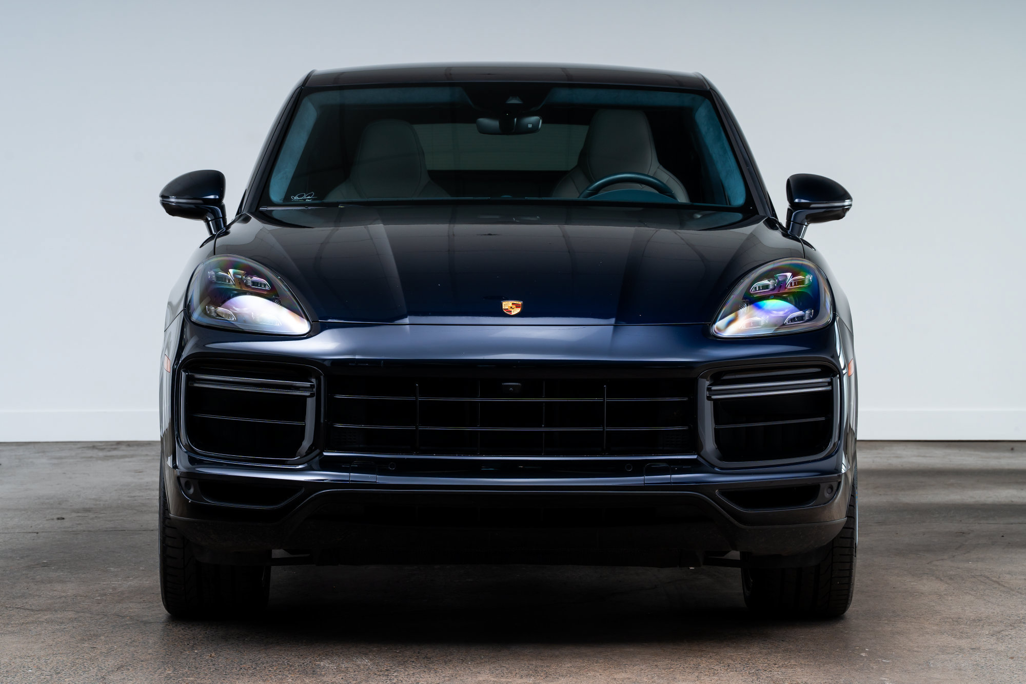 Used 2020 Porsche Cayenne Turbo S AWD/4WD image 2