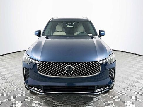 New 2026 Volvo XC90 B6 Plus w/ Protection Package image 2