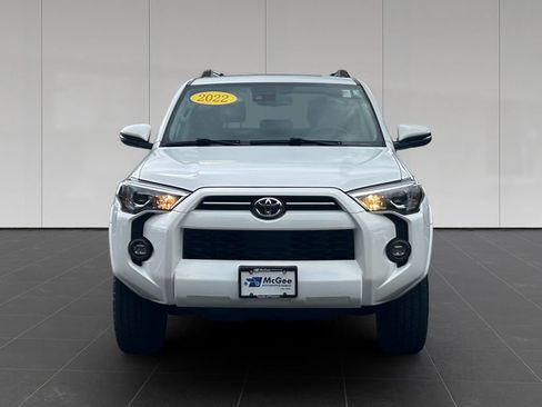 Used 2022 Toyota 4Runner SR5 Premium w/ Moonroof Package AWD/4WD image 8